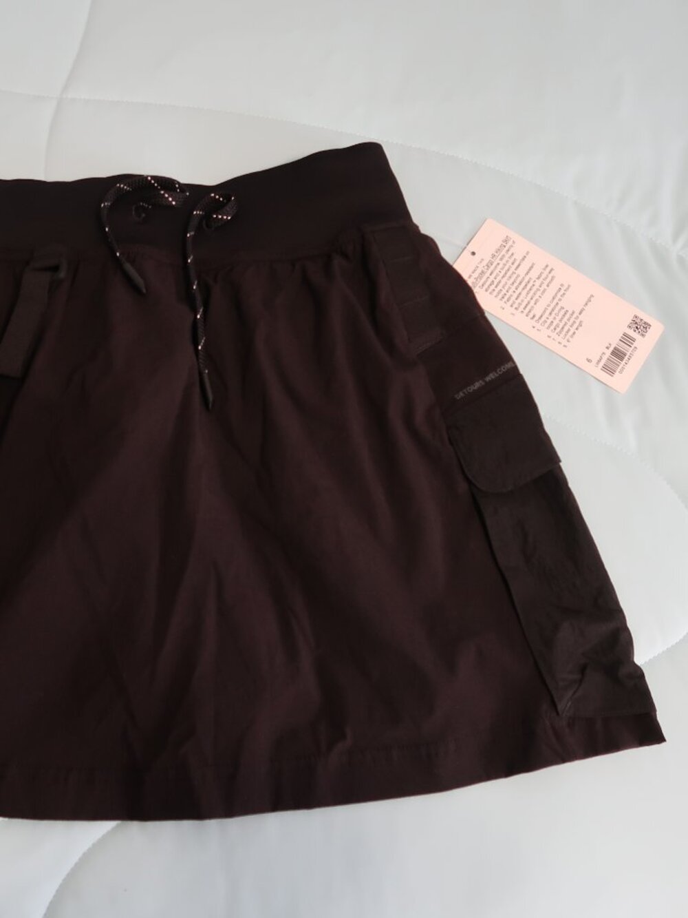 Black NWT Multi-Pocket High-Rise Cargo Hiking Skirt Size 6